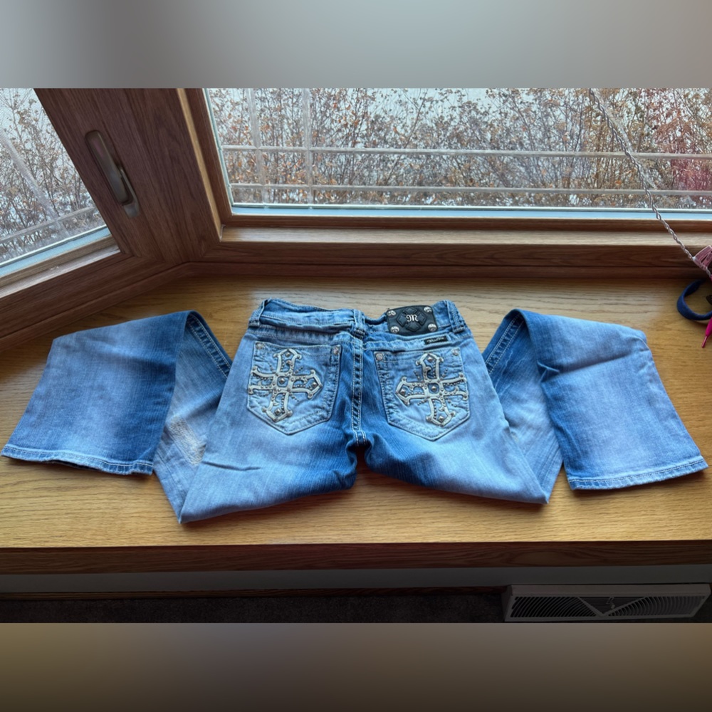 Miss Me Jeans, boot cut, size 27.